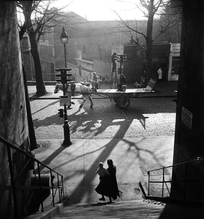  ღೋƸ̵̡Ӝ̵̨̄Ʒღ  LOS RECUERDOS DE LA ABUELA....  ღೋƸ̵̡Ӝ̵̨̄Ʒღೋ  - Página 8 Avenue_Simon_Bolivar_Paris,_1950
